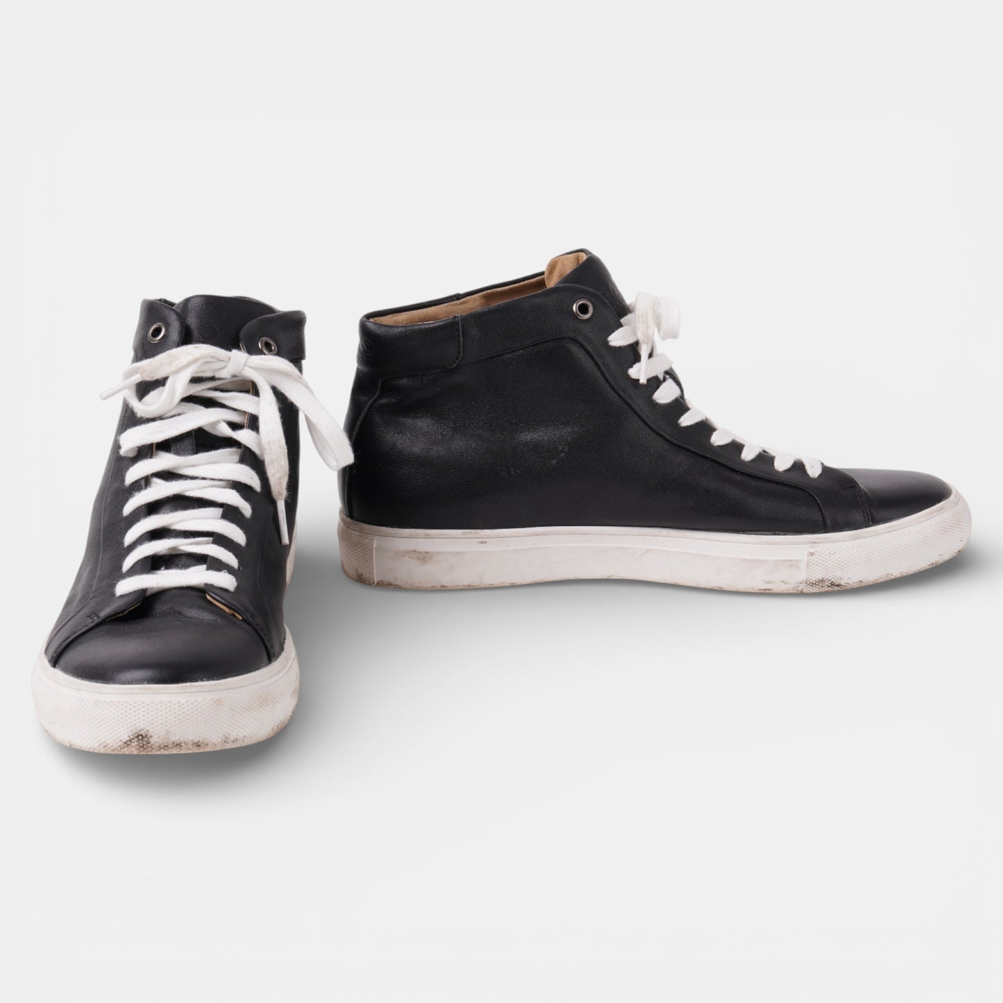 Black Hightop trainers Size 10