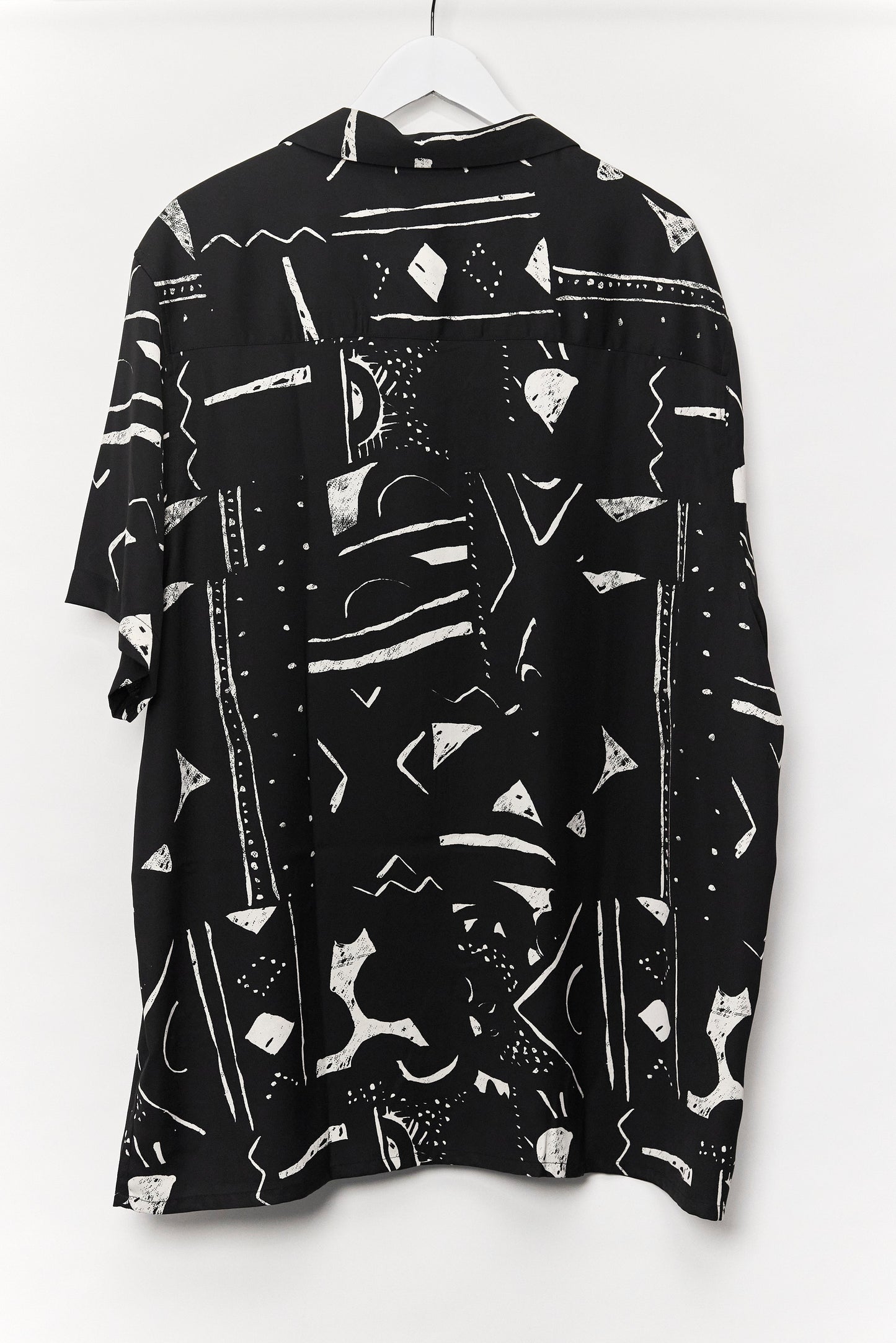 Mens ASOS Black & White Pattern Shirt Size XXL