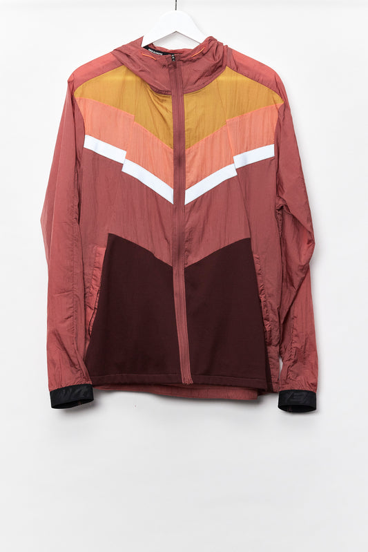Mens Nike Wildrun Teracotta Hooded Running Jacket size Medium