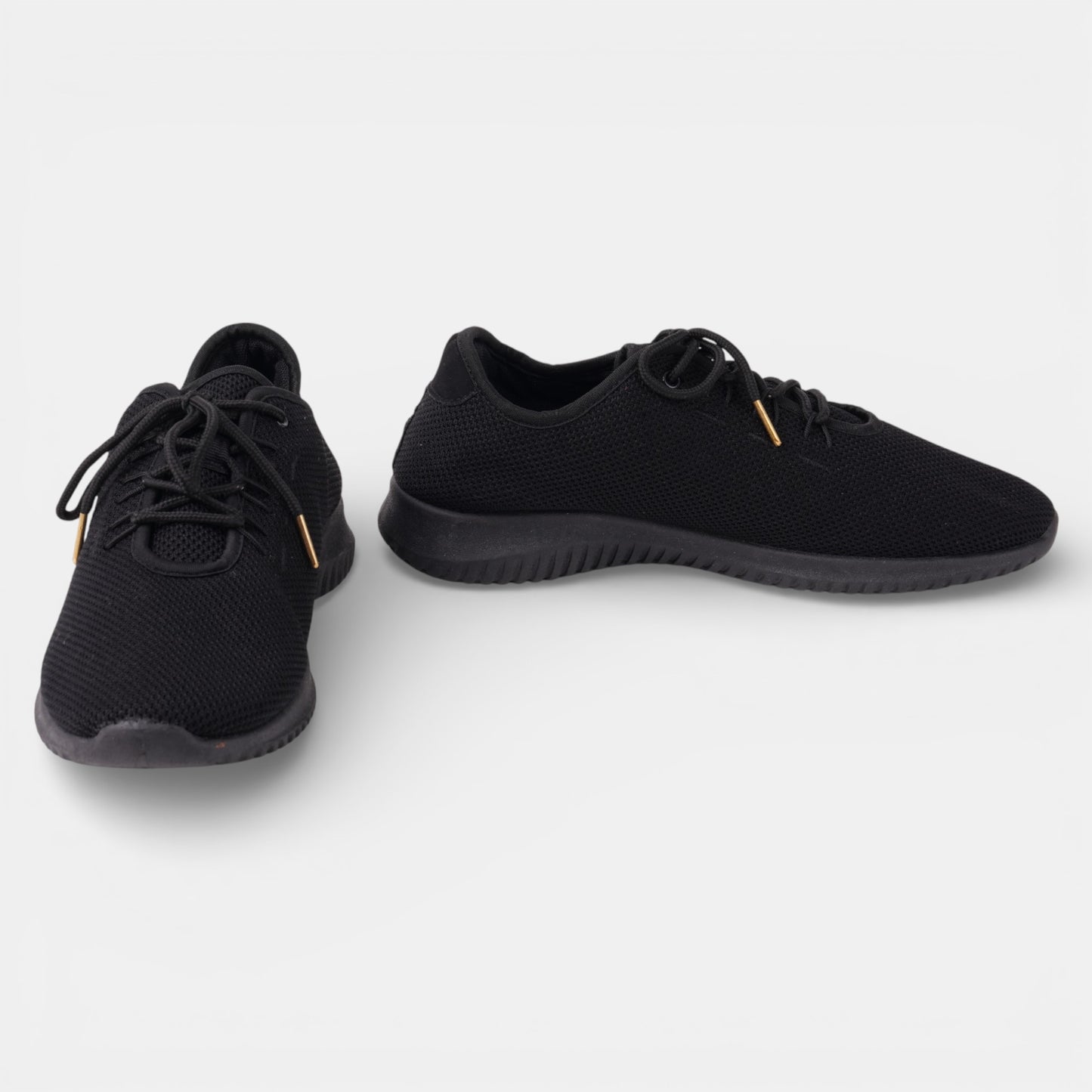 Black Running trainers Size 8