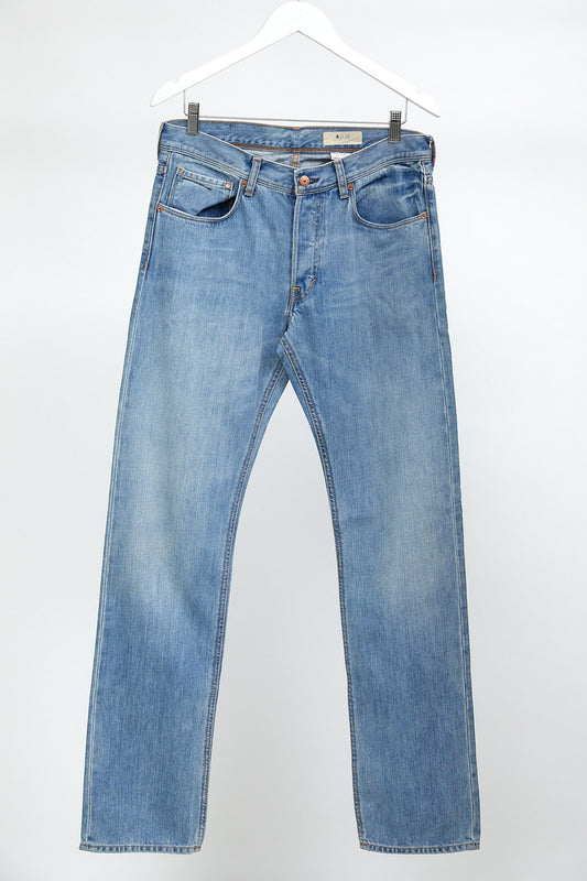 Light Wash Blue H&M Straight Slim Fit Jean: W32 L32