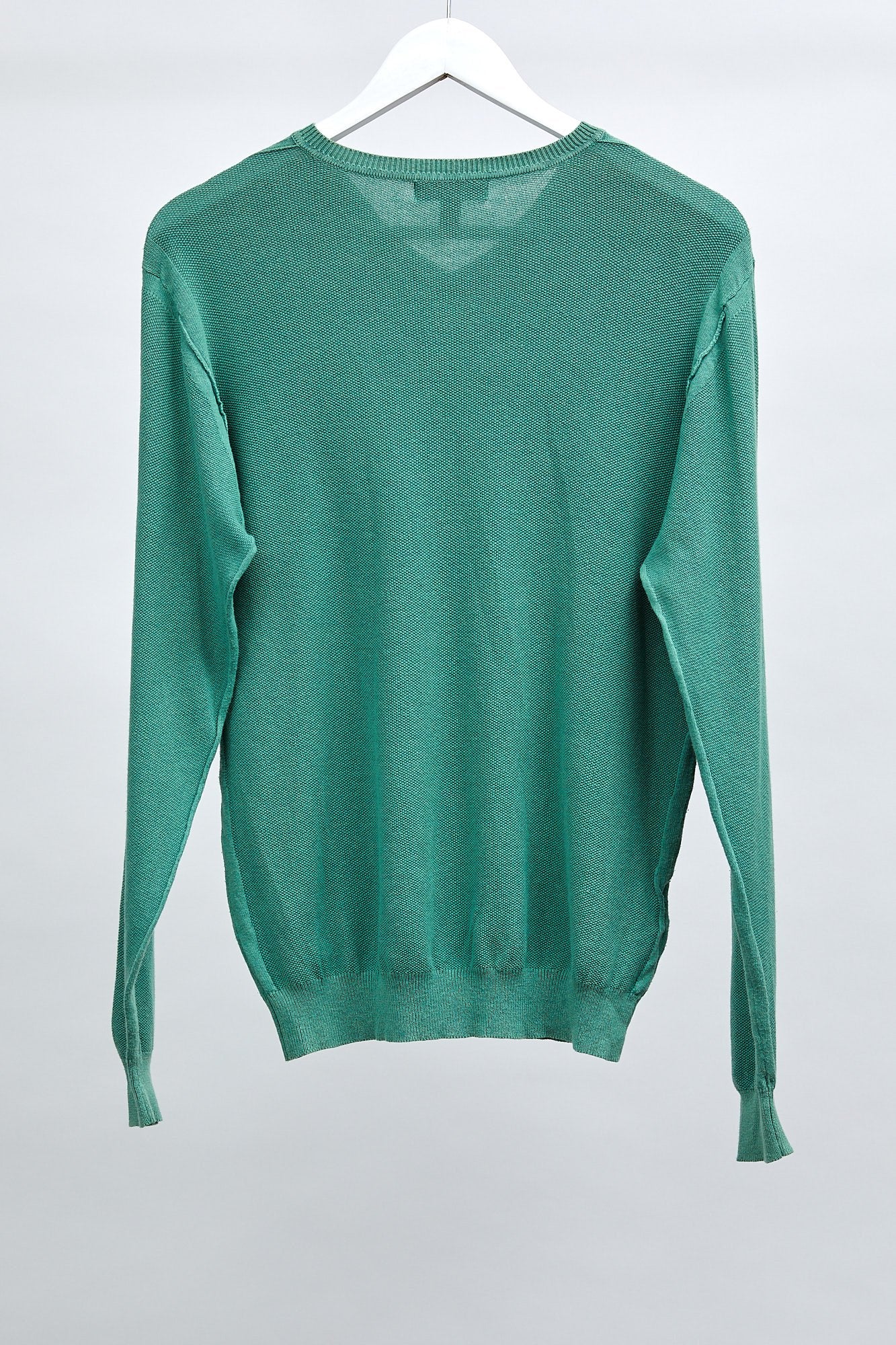 Mens Green V-Neck Jumper: Size Medium