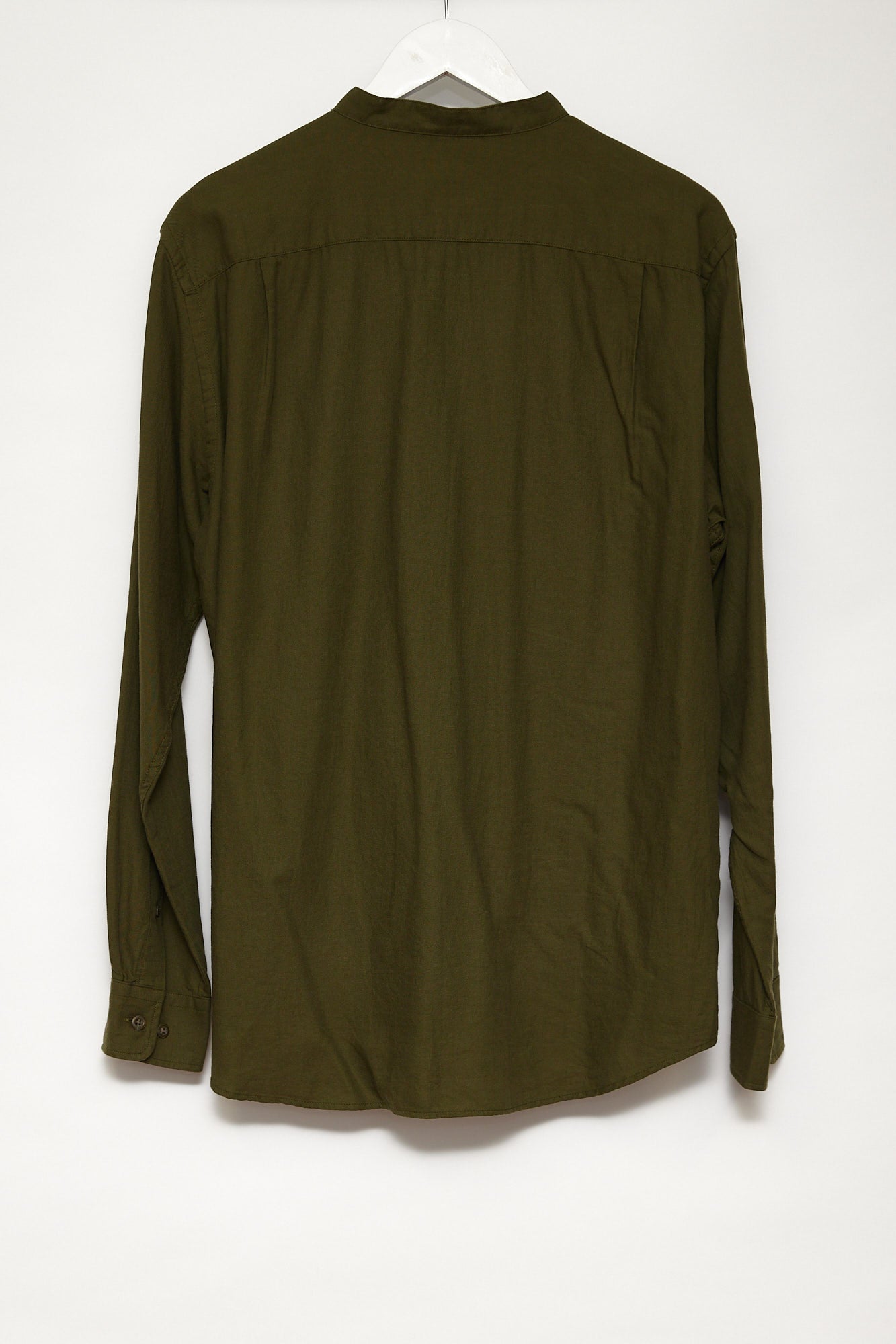 Mens Uniqlo Khaki collarless shirt size medium