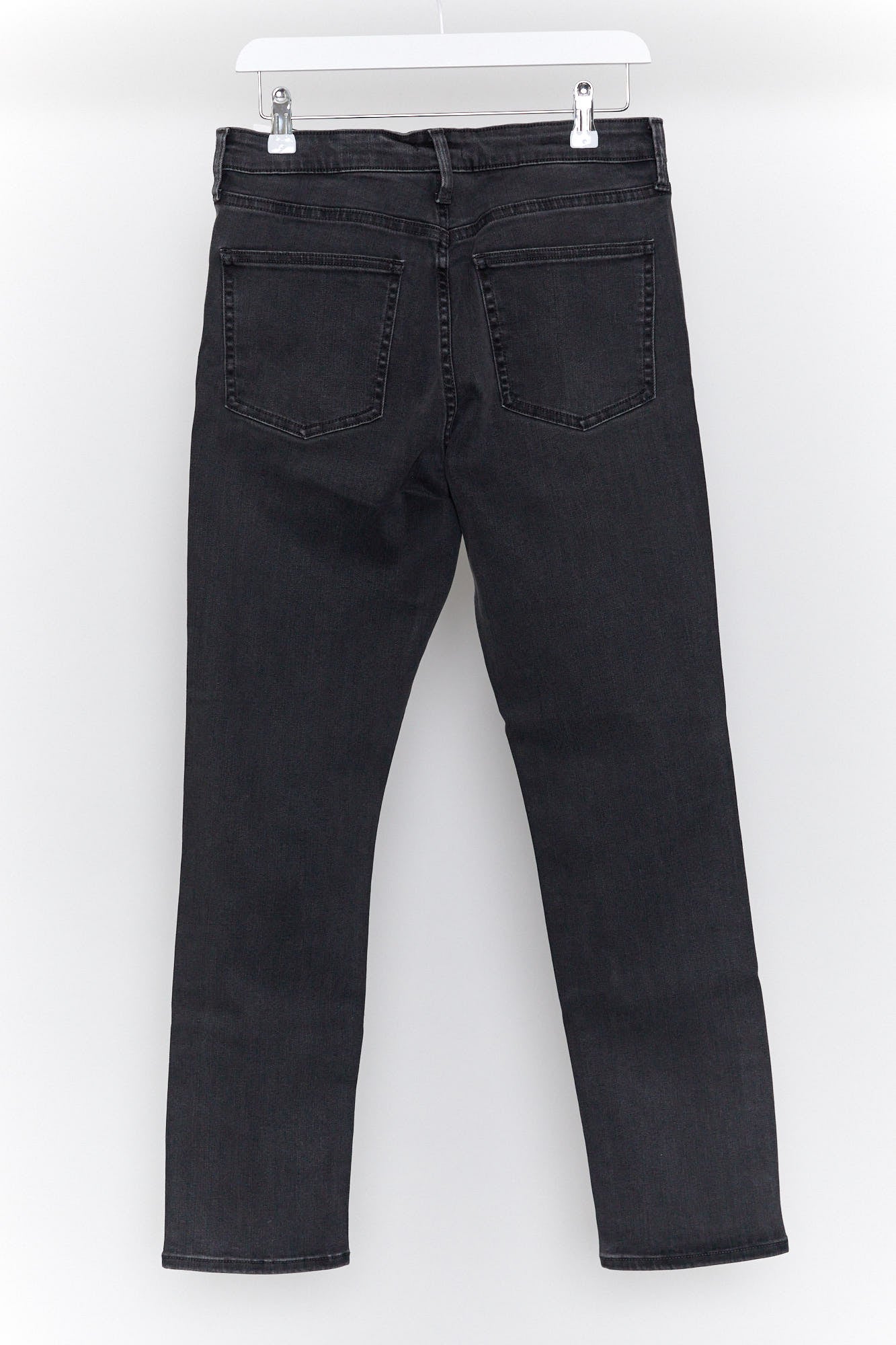 Womens Uniqlo black straight leg jeans size 28