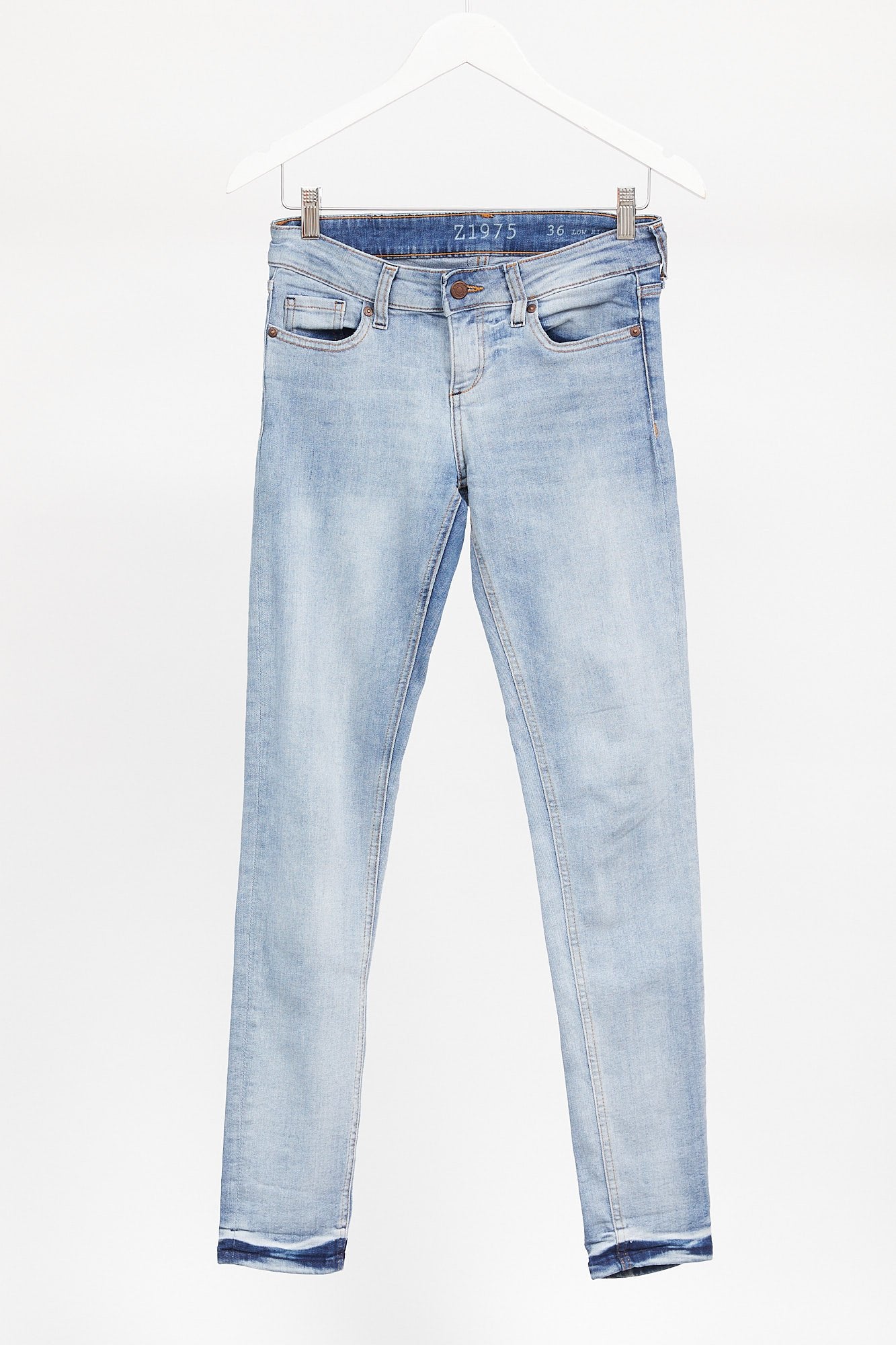 Womens Light Blue Jeans: Size Small