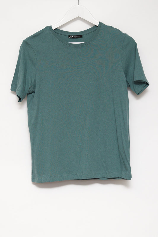 Womens Zara green t-shirt size small