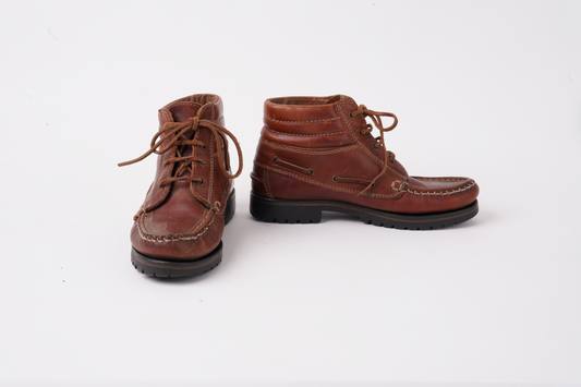 Brown leather walking boot size 5