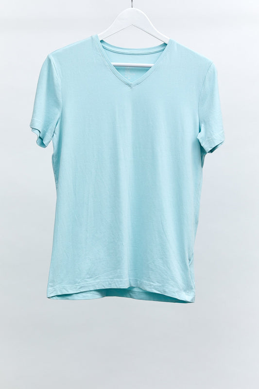 Mens H&M Light Blue V neck T-Shirt: Size Medium