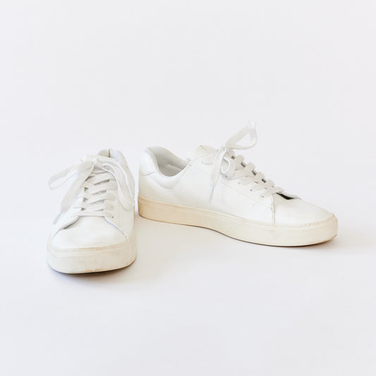 White lace up Trainers size 41