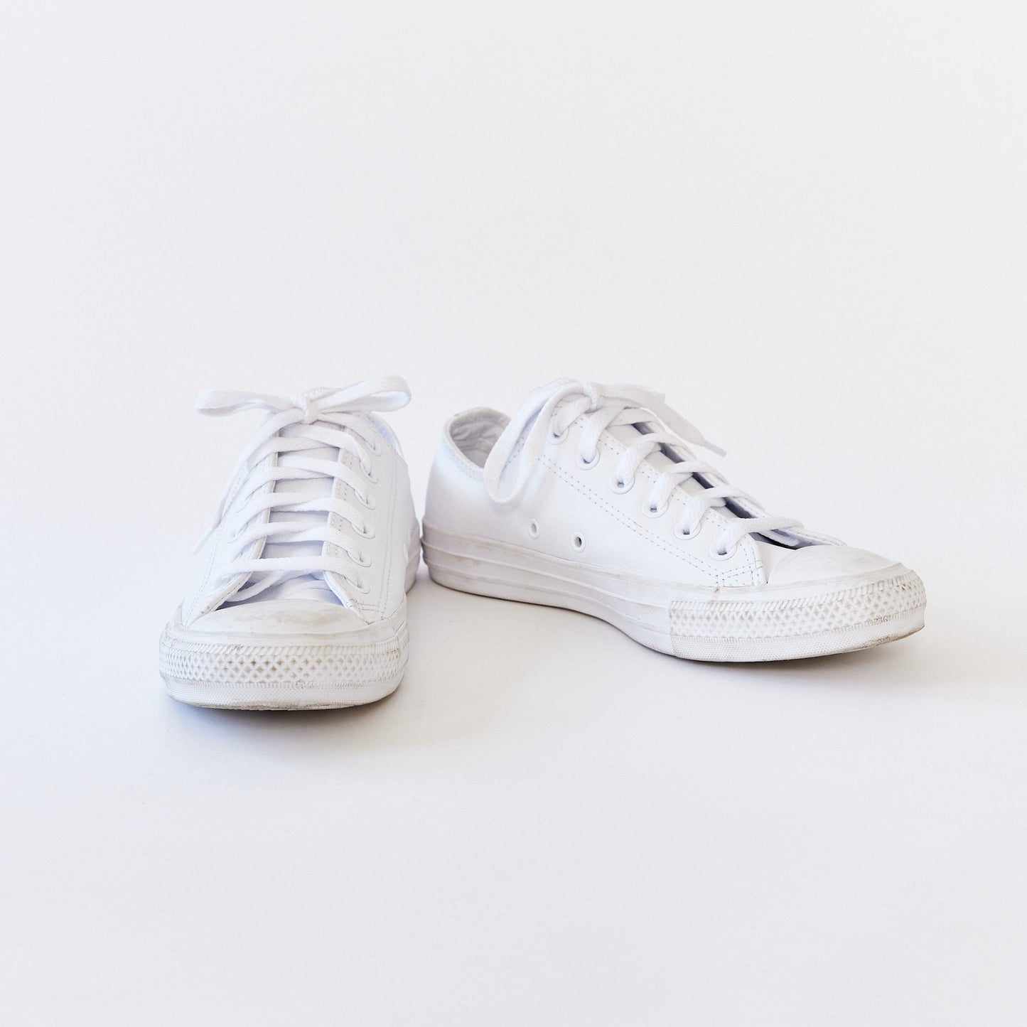 White Leather Converse Size 6.5