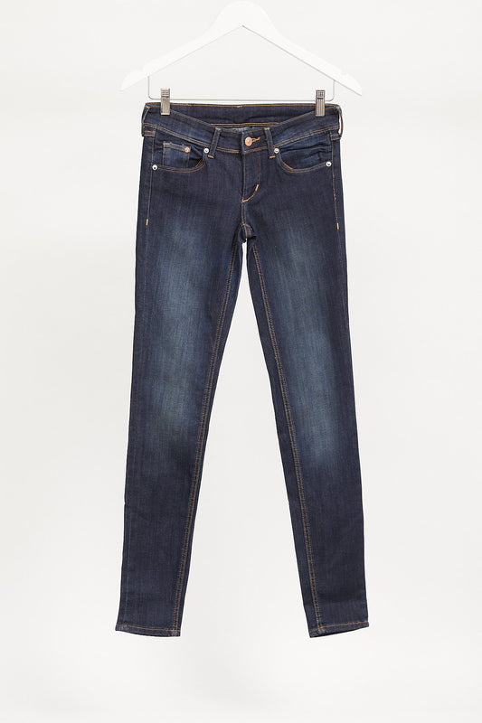 Womens Dark Blue Jeans: Size Small 28 x 32