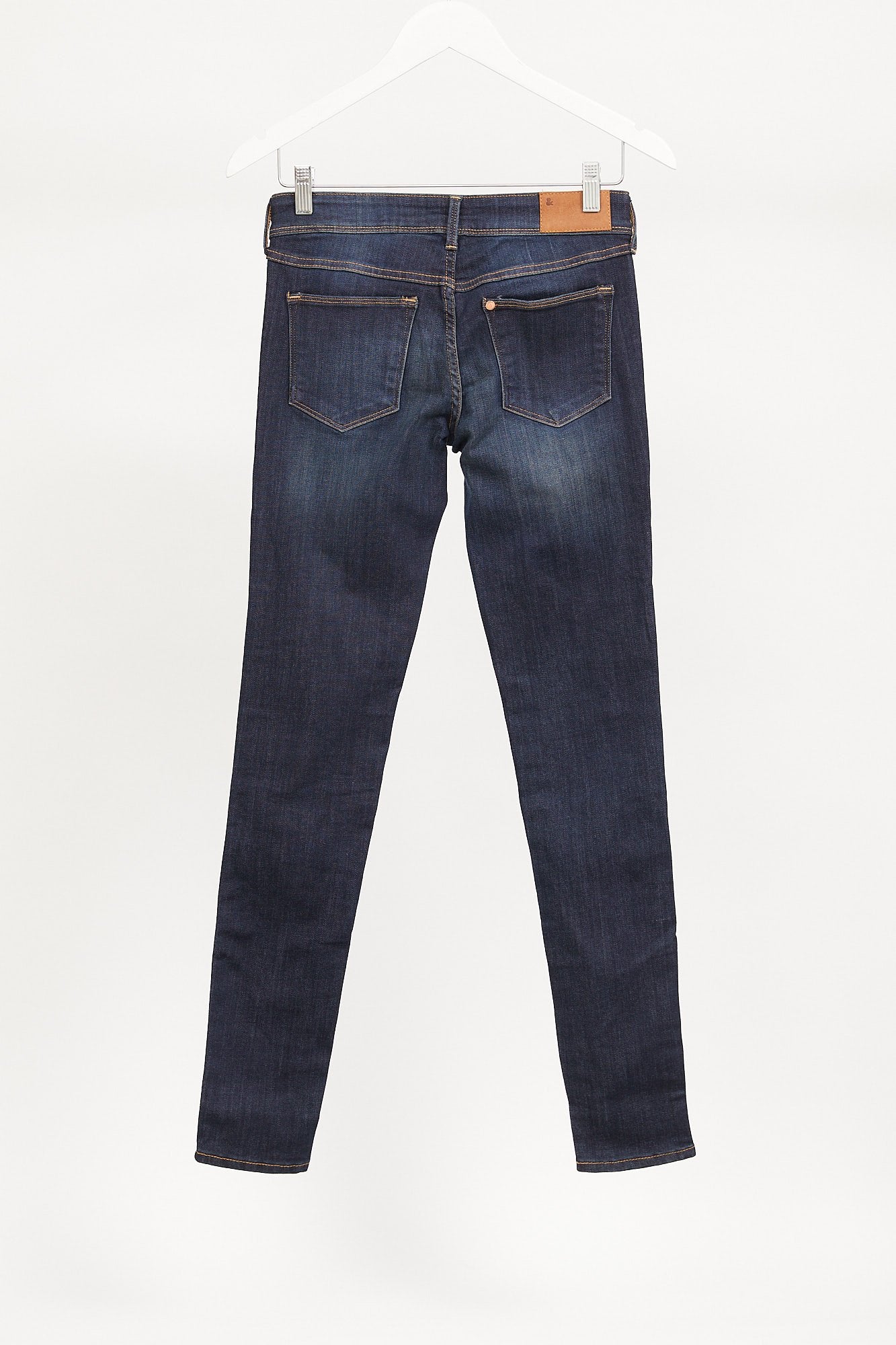 Womens Dark Blue Jeans: Size Small 28 x 32