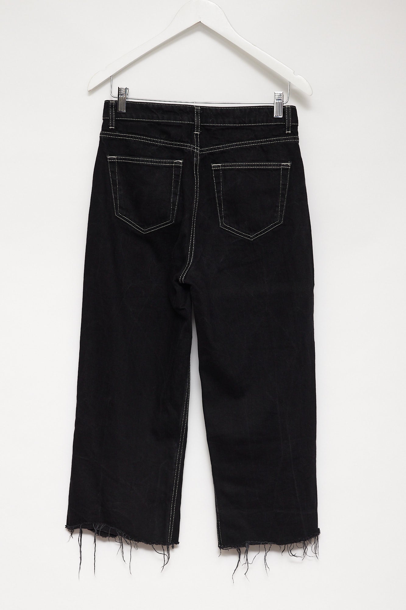 Womens Zara black cropped jeans size small
