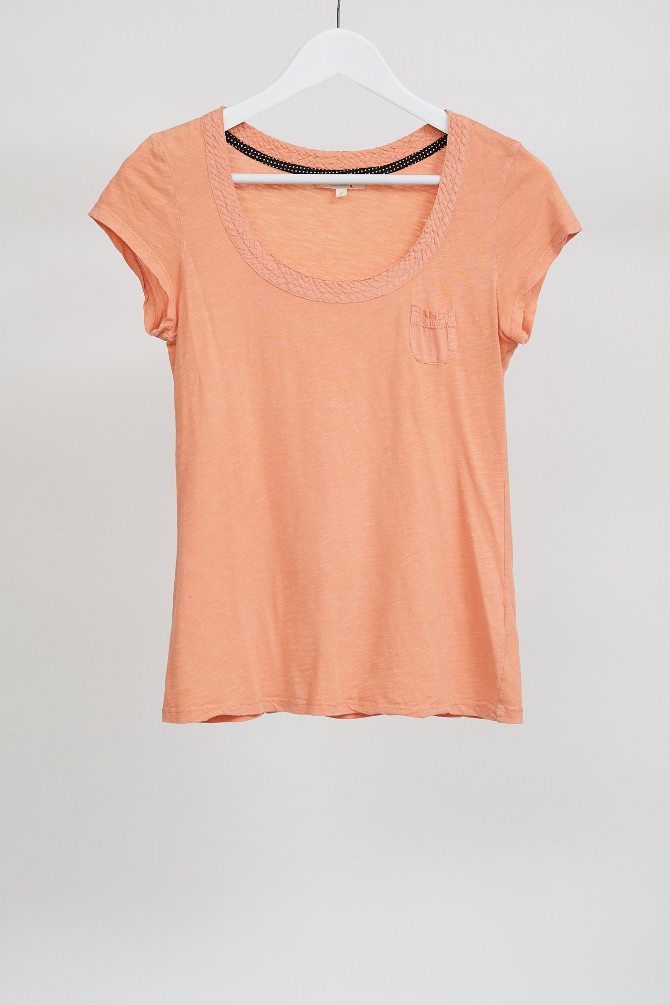 Womens Orange Short Sleeve T-Shirt: Size Small
