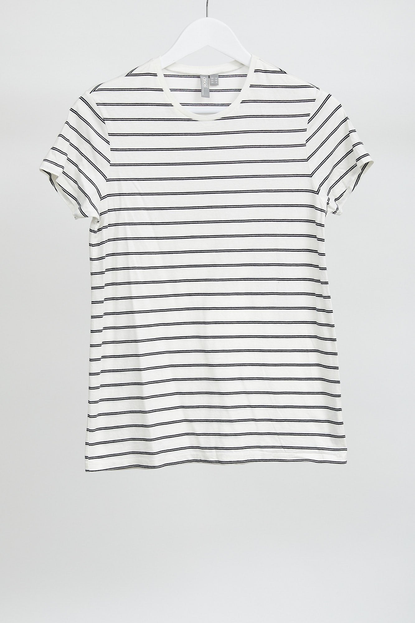 Womens Black And White Stripe T-Shirt: Size Small