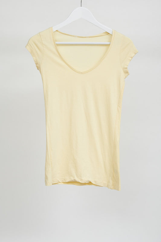 Womens Yellow Short Sleeve T-Shirt: Size Small